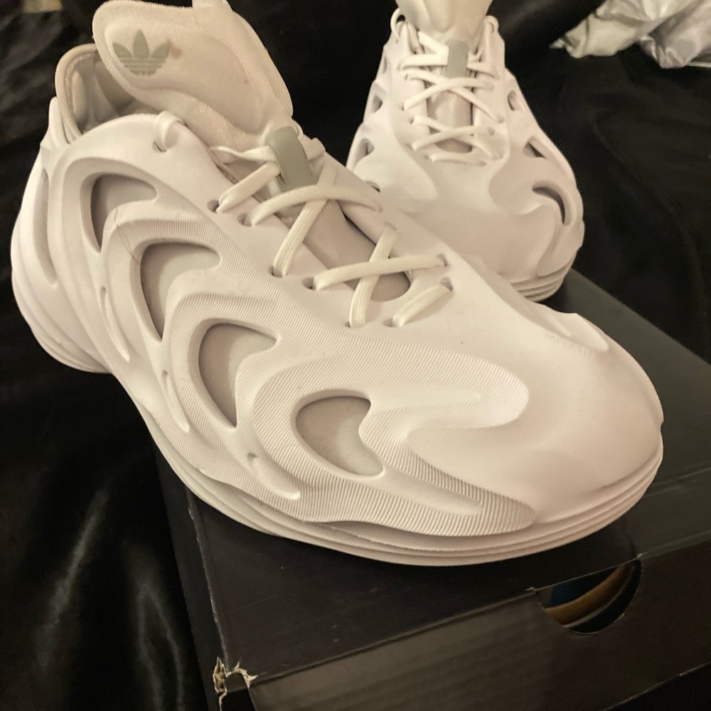 Adidas White comfortable Sneakers